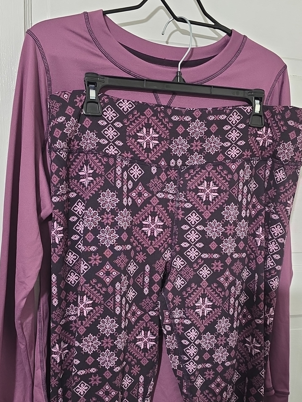 Cuddl Duds Lounge Set - Picture 2 of 6